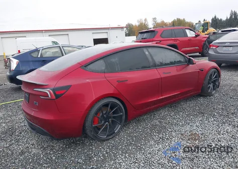 2024 Tesla Model 3 Performance All-Wheel Drive z USA, uszkodzony, nr VIN 5YJ3E1ET9RF897132